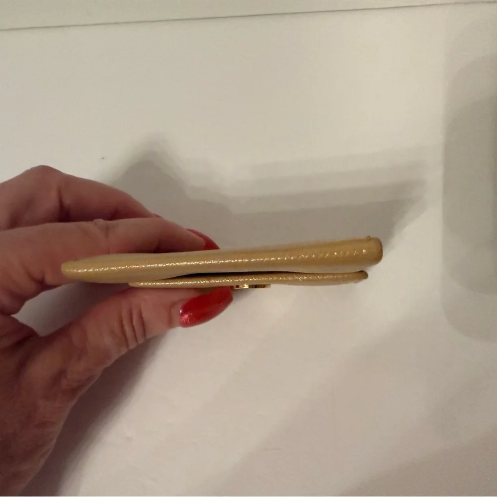 CHANEL COIN CASE WALLET TAN CALFSKIN LEATHER GOLD TONE COCO SNAP AUTHENTIC CARD - Picture 11 of 15